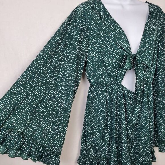 SHEIN Green Polka Dot Tie Front Ruffle Romper Size L - Picture 4 of 8
